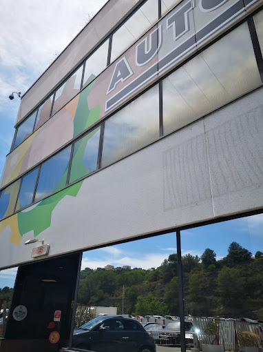 Aperçu des activités de la casse automobile CGCA AUTO CHOC située à CAGNES-SUR-MER (06800)